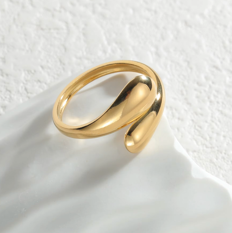 CloveJewels™ Tear Drop Ring