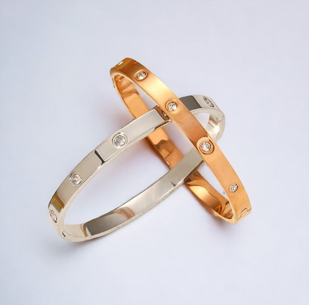 CloveJewels™ Love Bracelet